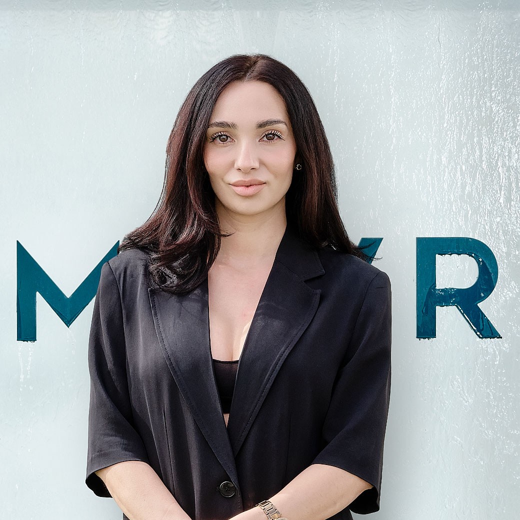 Yulia Trofan — International Buyer Advisor